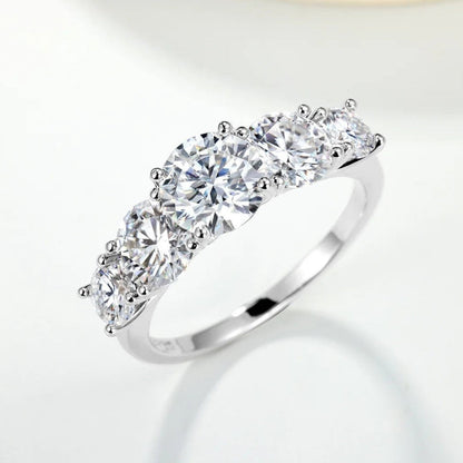 Sophitia Dazzling Light Luxury Moissanite Ring (3 Carat)