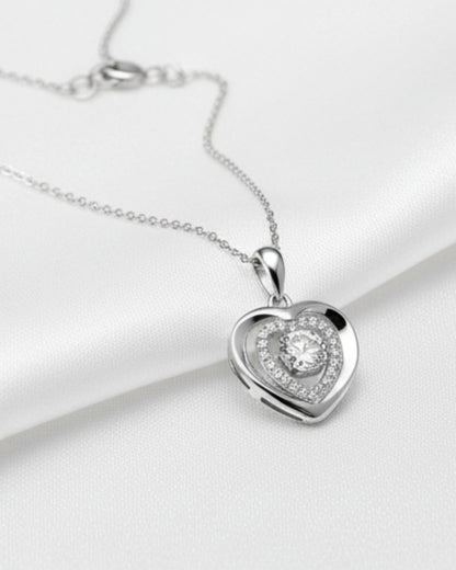 Amia Heart Necklace (0.5 Carat)