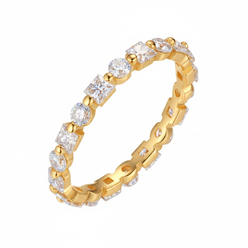 LUMIOR Aveline™ ring met 2.1 karaat afwisselende prinses- en briljant geslepen moissaniet in 18k witgoud verguld sterling zilver.