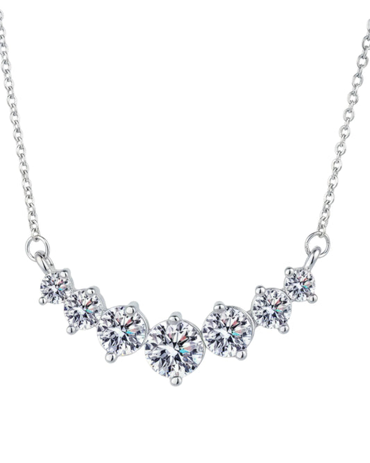 LUMIOR Imperial Solitaire ketting van 925 sterling zilver met 2,8 karaat hoogwaardige moissanite stenen.