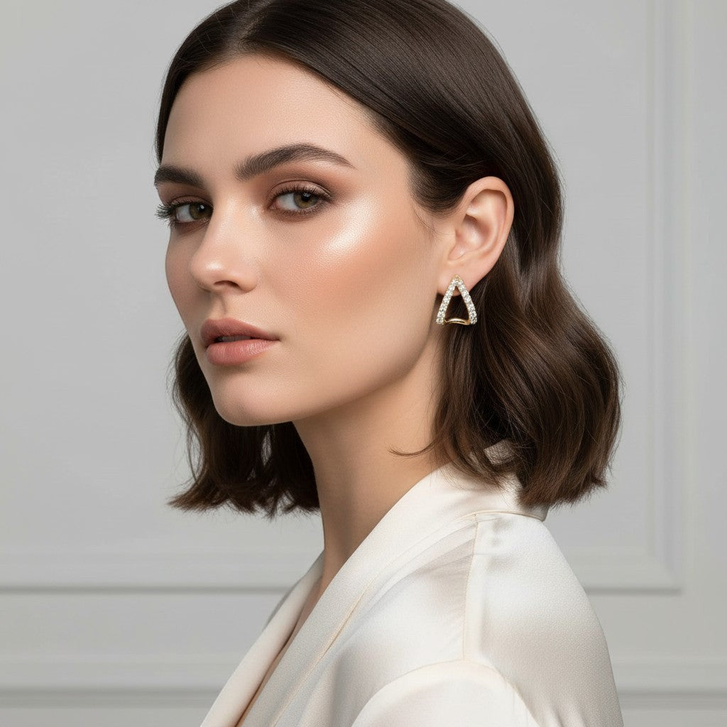 LUMIOR minimalist oorbellen met moissaniet in 925 sterling zilver met goudkleurige plating.
