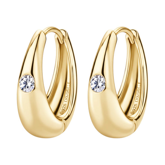 LUMIOR minimalist gouden oorbellen met 0.12 karaat moissaniet steentjes, 925 sterling zilver met platina of 18K goudlaag.