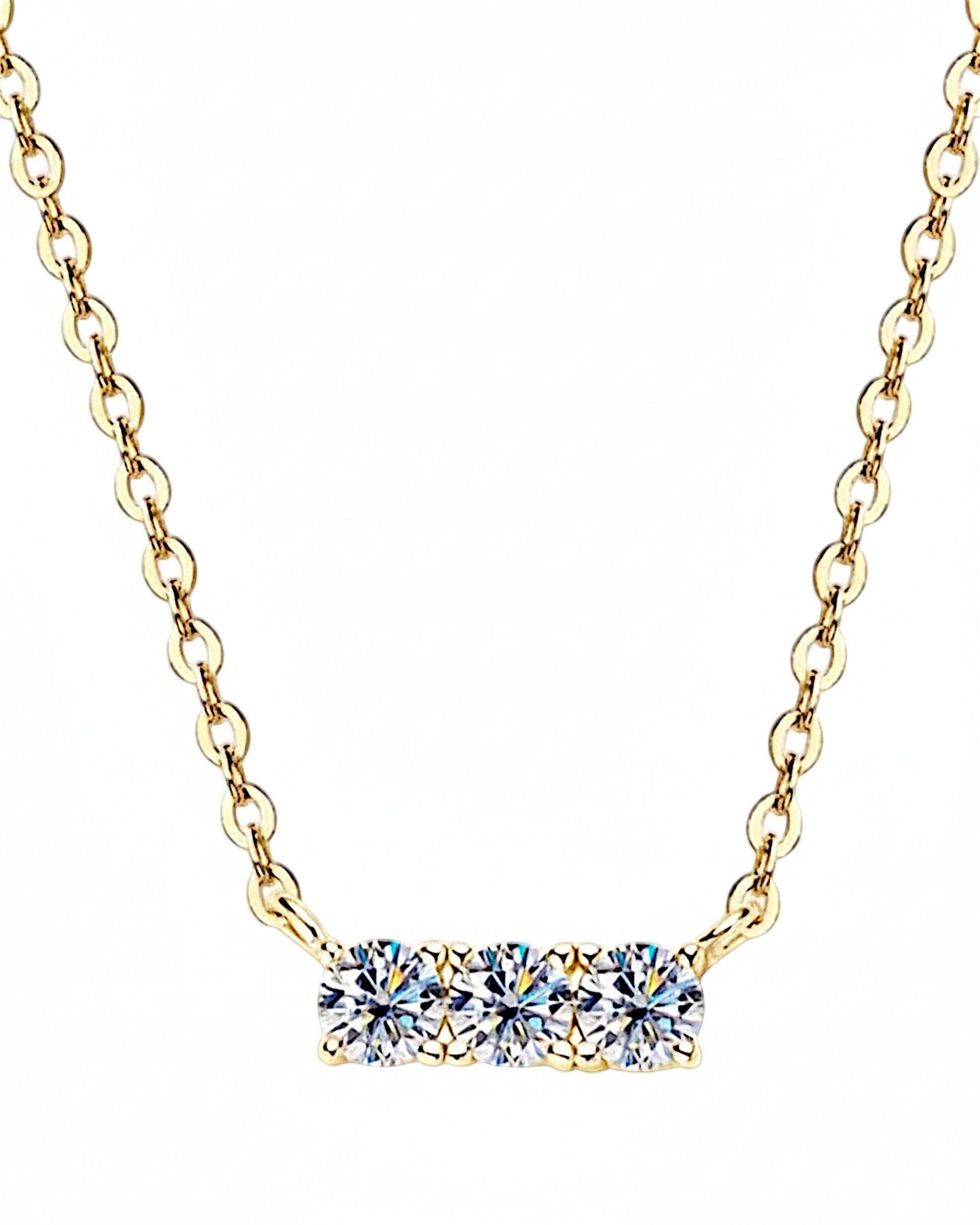 LUMIOR moderne bar ketting met 0,3 karaat moissaniet in 18k verguld sterling zilver