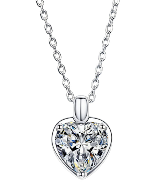 LUMIOR Eternal Heart ketting met 2 karaat moissaniet in 925 sterling zilver met hartvormige hanger.