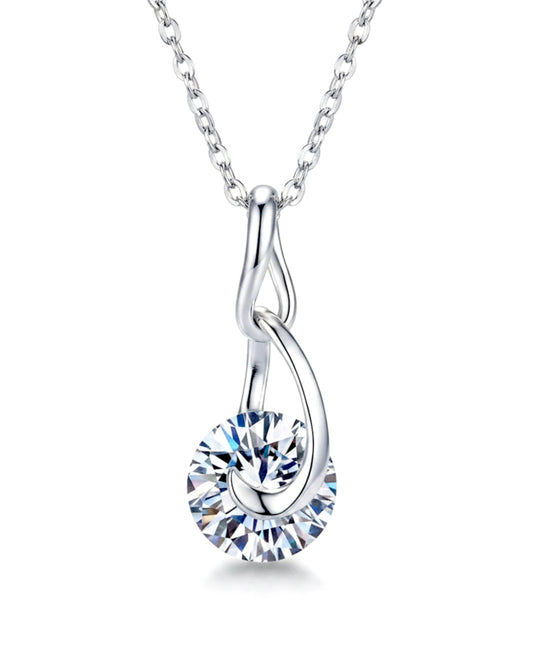 LUMIOR 2 karaat moissaniet solitaire ketting van 925 sterling zilver met een elegant, minimalistisch design.