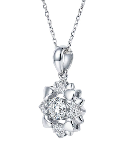 LUMIOR Blossom Aura bloemvormige ketting van 925 sterling zilver met 0,5 karaat moissanite en zirkonia accenten.