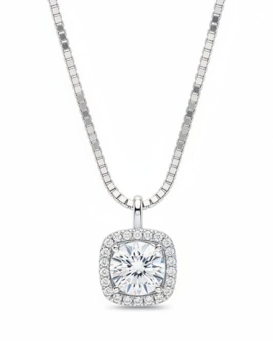LUMIOR minimalist 0.5 karaat moissanite hanger ketting van 925 sterling zilver met platina plating.