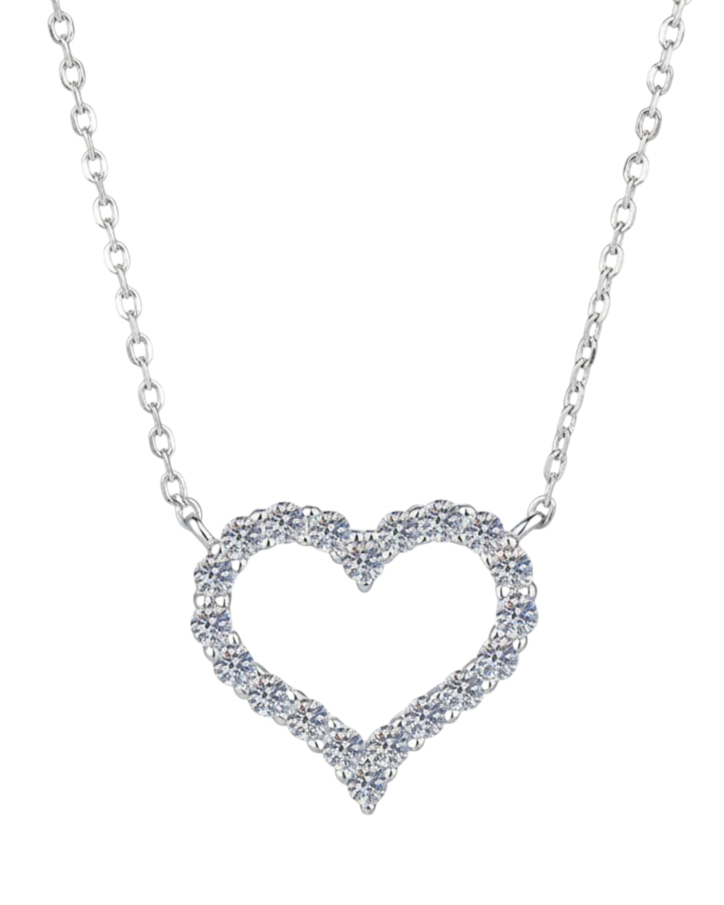 LUMIOR hartvormige ketting van 925 sterling zilver met 0,6 karaat moissanite stenen in een glanzende zetting.