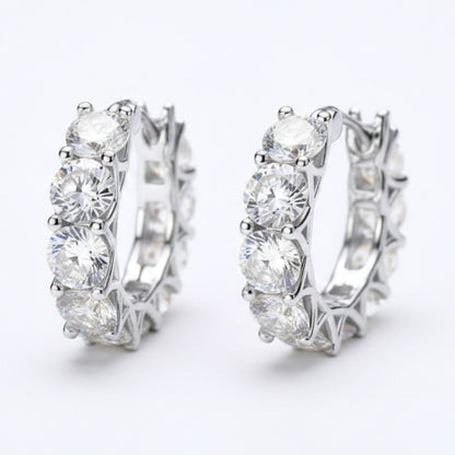 LUMIOR 7.2 ctw moissanite oorbellen in 925 sterling zilver met platina plating. Statement creolen met veel stenen.