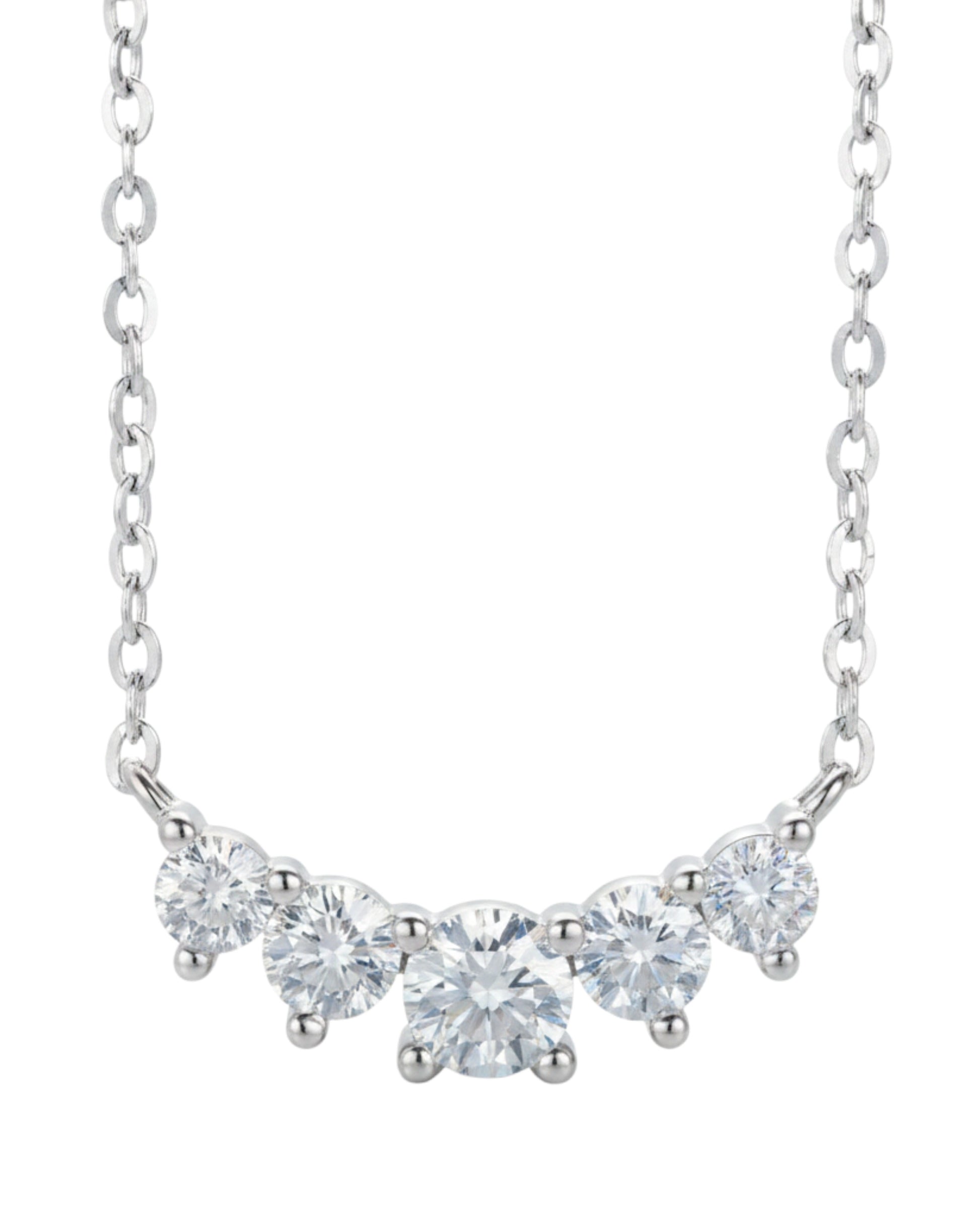 LUMIOR minimalistische ketting met 0,58 ctw moissanite stenen in 925 sterling zilver met platina afwerking.
