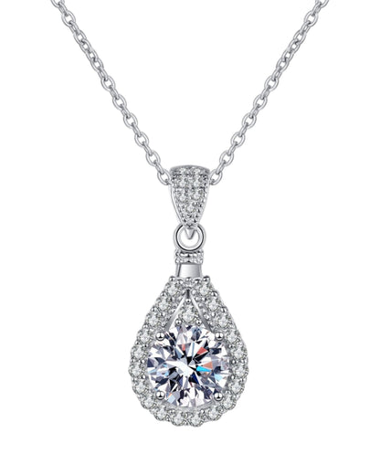 LUMIOR 2 karaat peervormige moissaniet hanger met zilveren ketting en zirkoon accenten