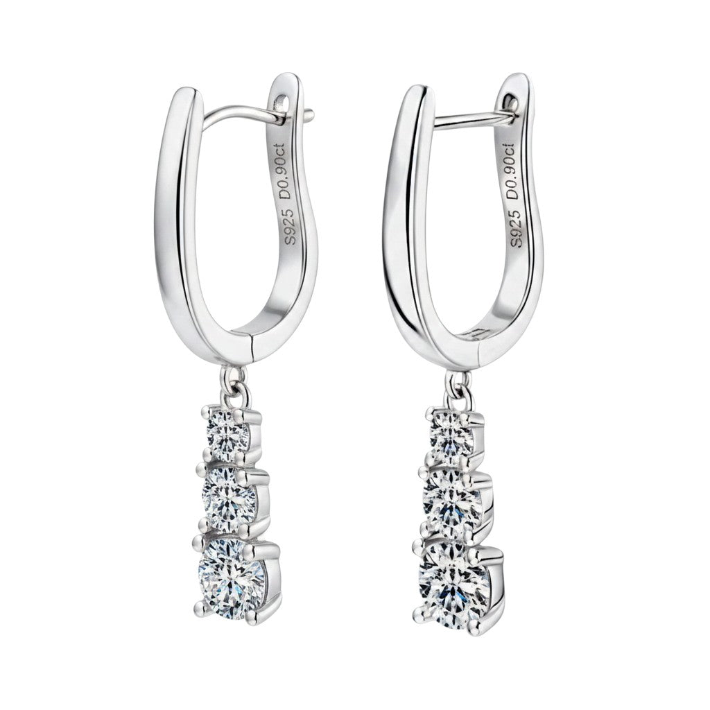 LUMIOR Sterling zilveren oorbellen met 1.8 karaat moissaniet stenen, 3 stenen per oorbel, 1.2" lengte.