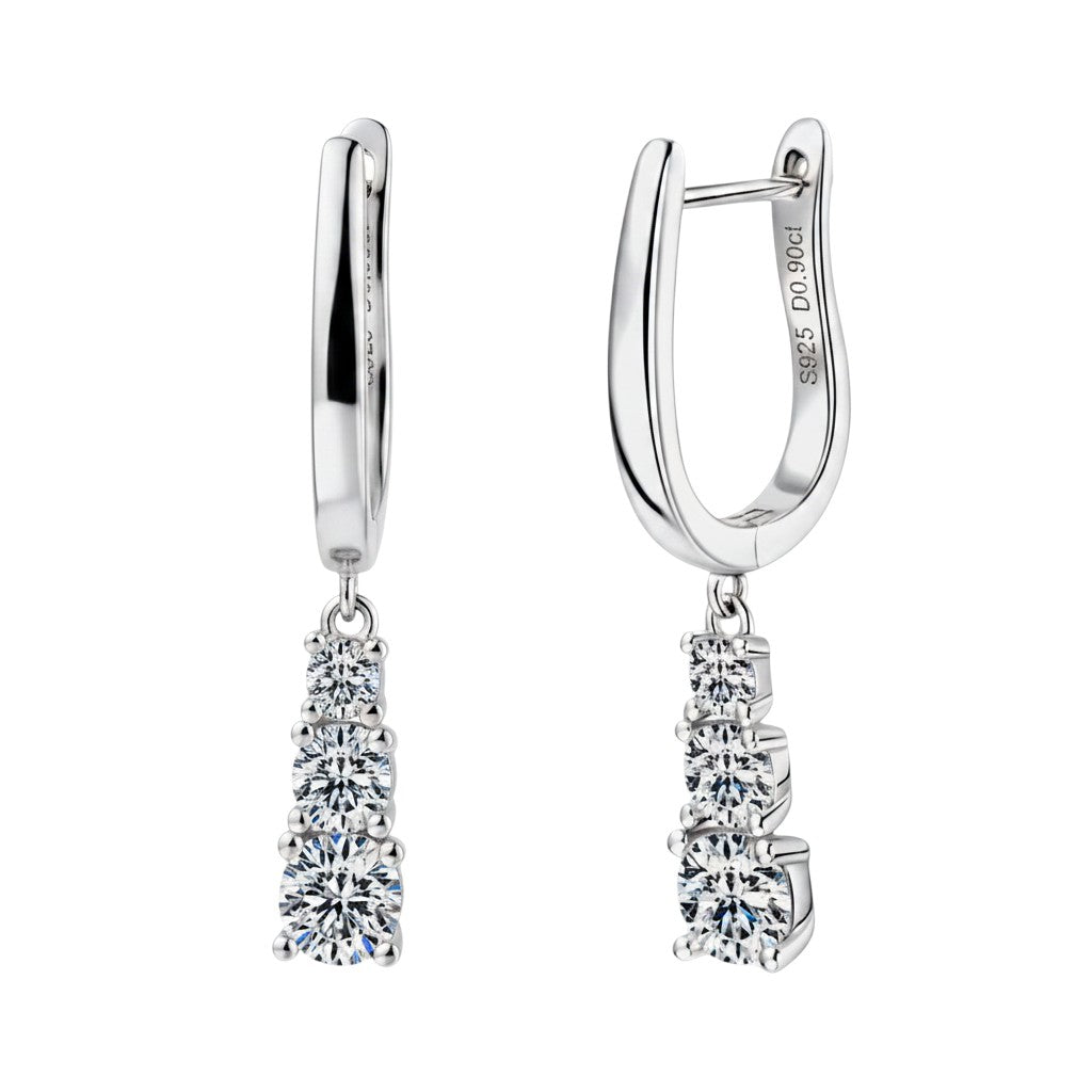 LUMIOR Sterling zilveren oorbellen met 1.8 karaat moissaniet stenen, 3 stenen per oorbel, 1.2" lengte.